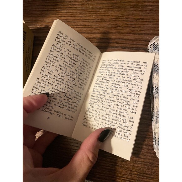 Vintage Rider Waite Tarot Card Deck US Games Italy Smith 1971 Complete 78 VGC - Picture 7 of 8